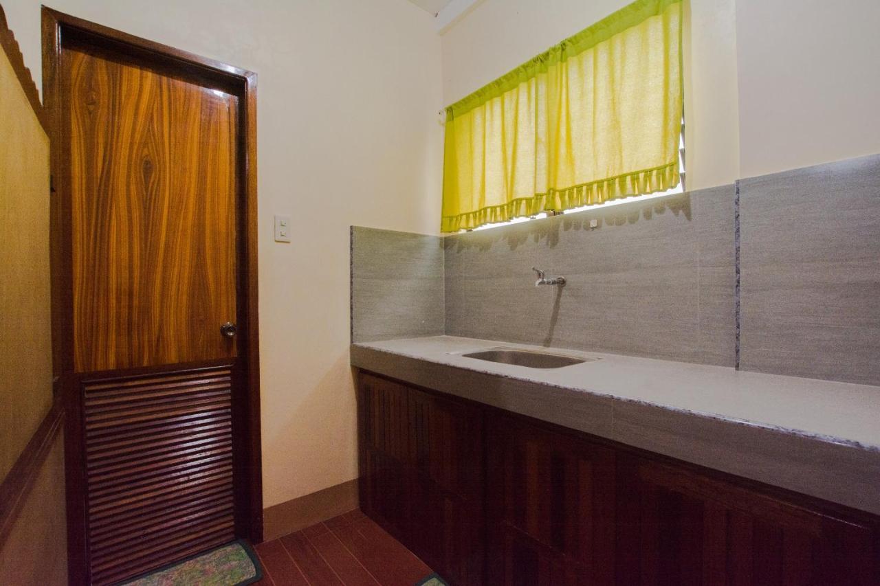 Roccksar Pension Puerto Princesa ภายนอก รูปภาพ